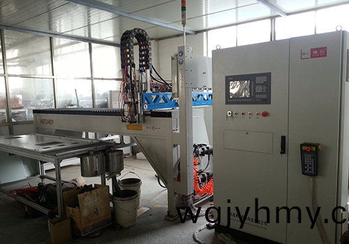 華工(gong)鍊后塗膠機 - HGTJ401