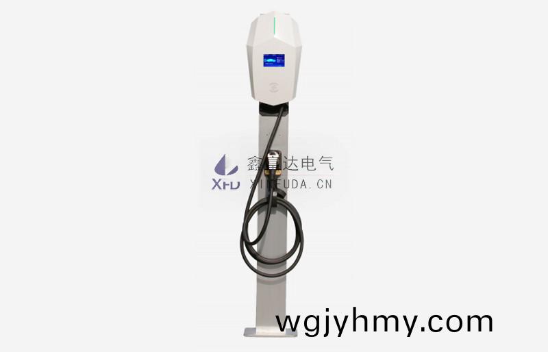 C30係(xi)列-7KW智能交流立柱式充電樁(zhuang)【鑫富(fu)達充電(dian)】 C30係列-7KW智能交(jiao)流立柱式充電樁【鑫富達(da)充(chong)電】